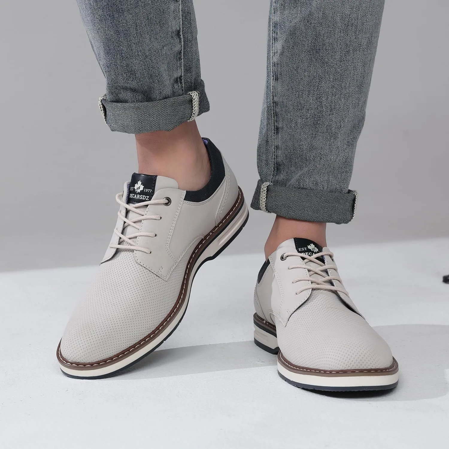 DECARSDZ Mens Dress Shoes Casual Oxford Shoes Business Formal Shoes Use for Business Social Gatherings Wedding Travel