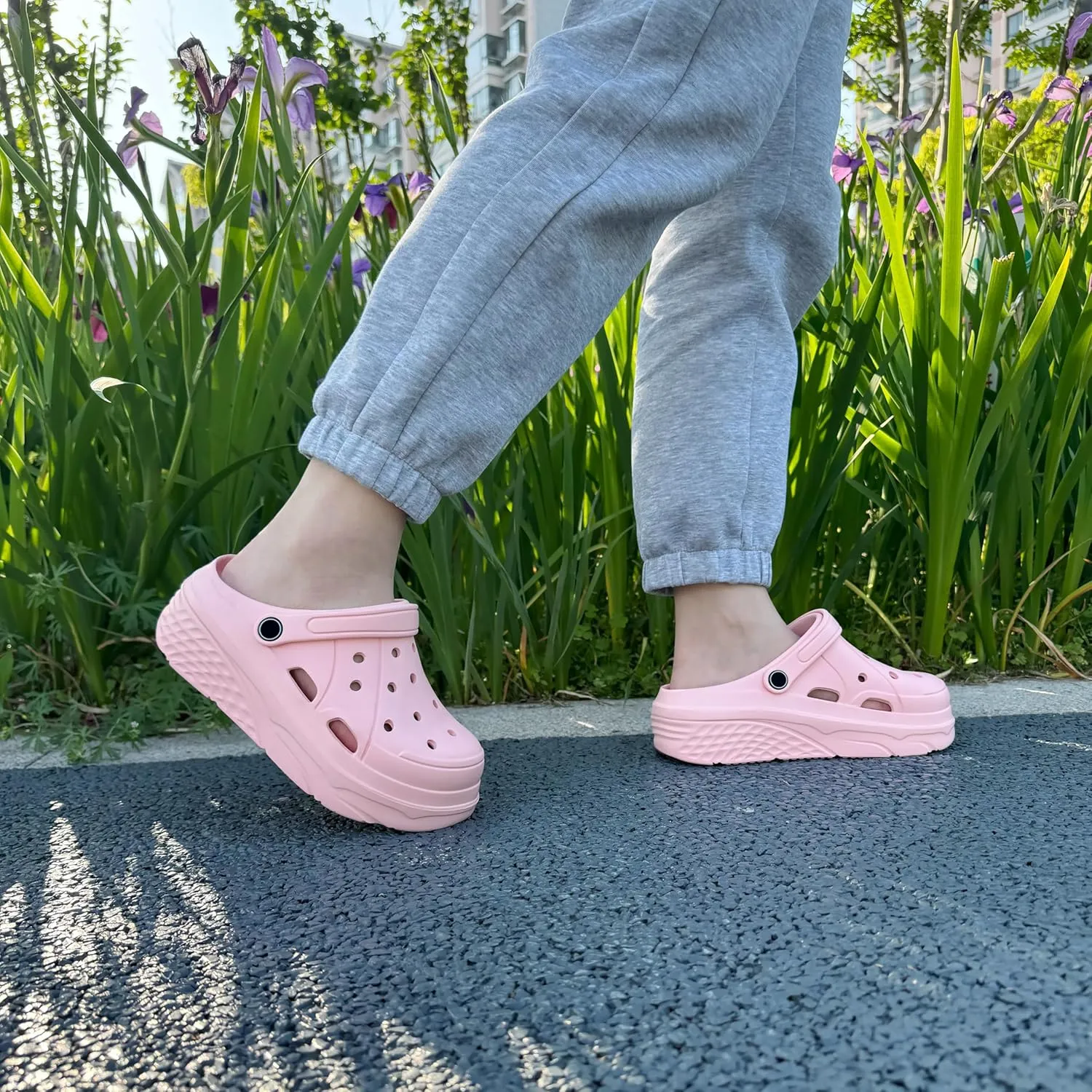 VONMAY Women's Platform Clogs Garden Shoes with Arch Support Comfortable Slip-on Slide Sandals Beach Slippers