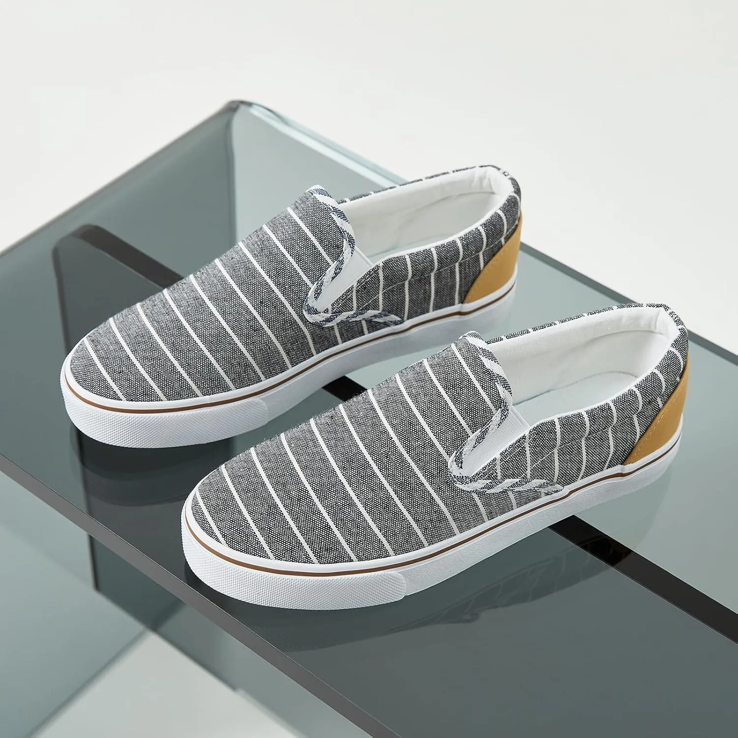 Women's Slip on Shoes Canvas Sneakers Loafers Non Slip Shoes Low Top Casual Shoes